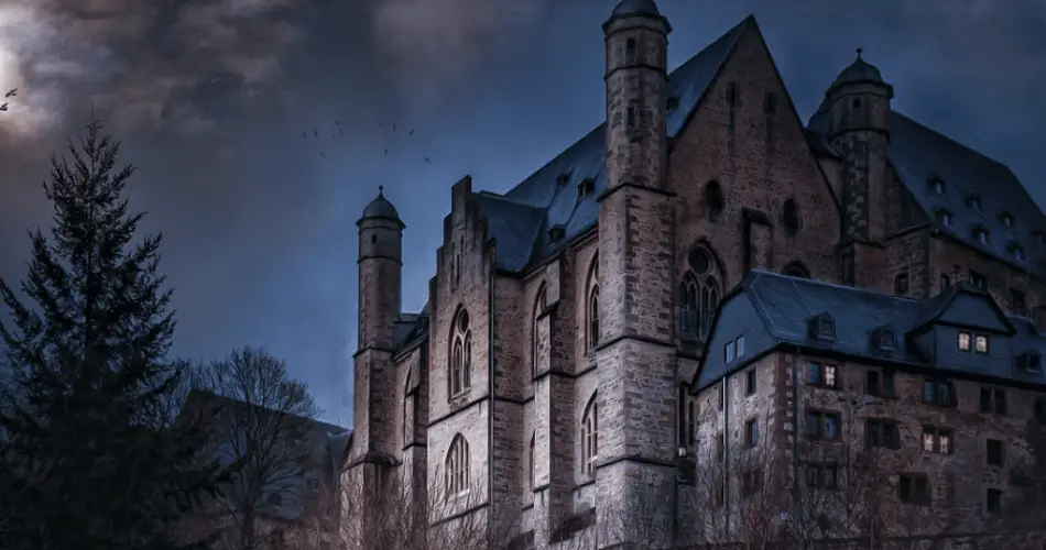 Schloss Wolfskuhlen - Spuk & Legenden