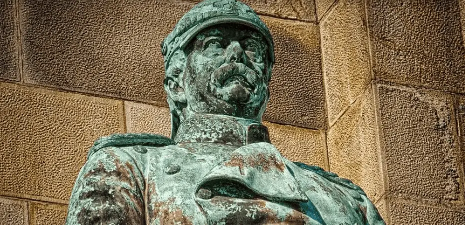 Warum hat Bismarck die Sozialversicherung eingeführt