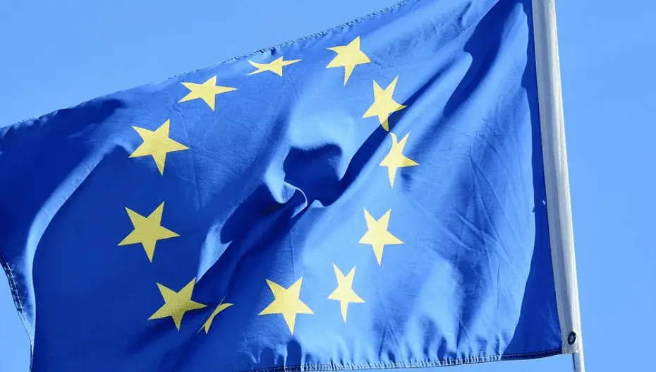 Warum sind auf der Fahne der EU nur 12 Sterne